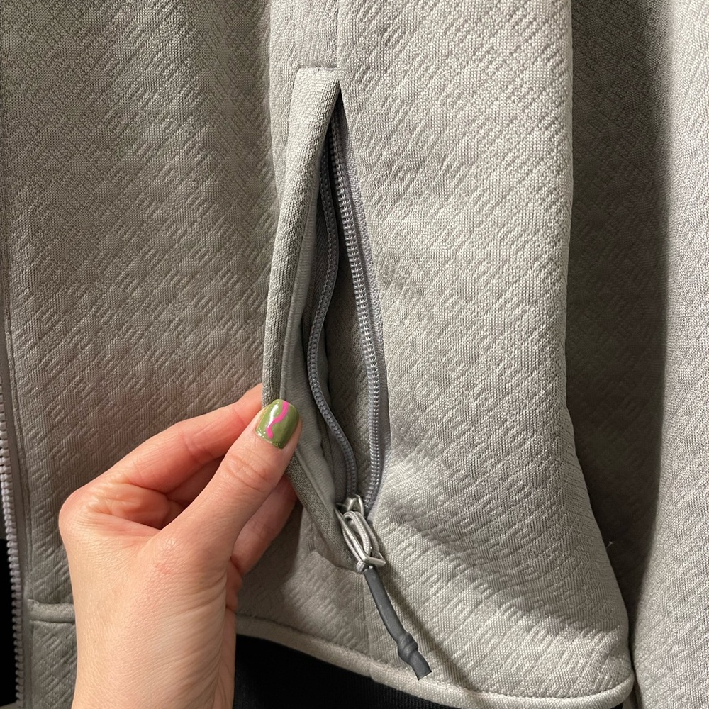 Women’s North Face Bomber Jacket - Picture 4 of 7